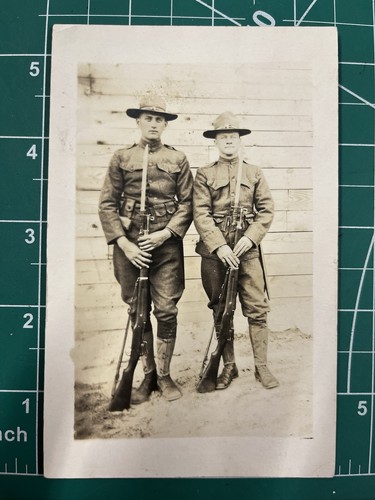 Ww1 due soldati - fucili, e