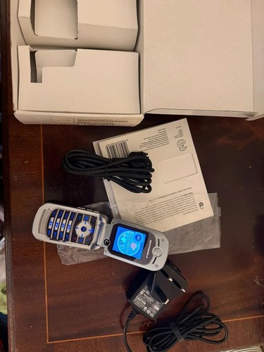 Motorola v975 retro mobile - v975,
