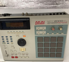 AKAI Professional MPC2000XL