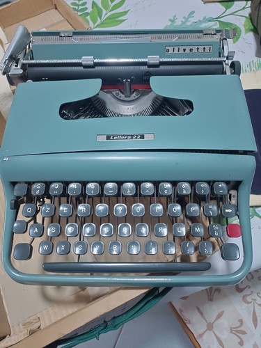 Macchina scrivere olivetti - da,