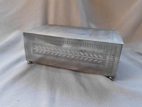Cigar cigarette storage box - cigarette,