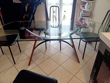 tavolo Bontempi con base in ciliegio completo di 4 sedie