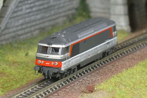 Locomotive diesel 67421 - locomotive,