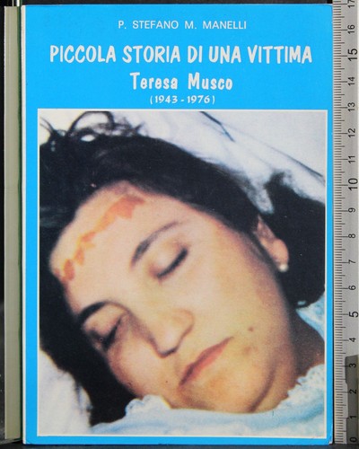 Piccola storia una vittima - piccola,