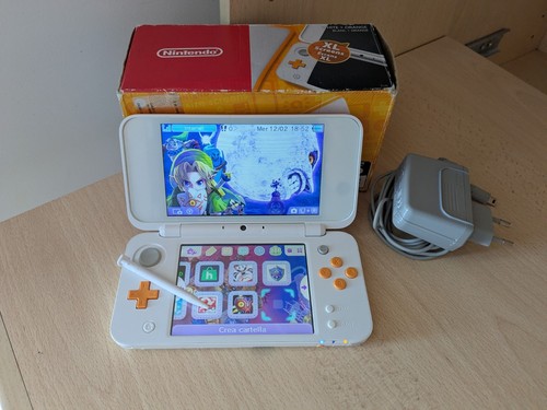 Nintendo 2ds 4gb console - 2ds,
