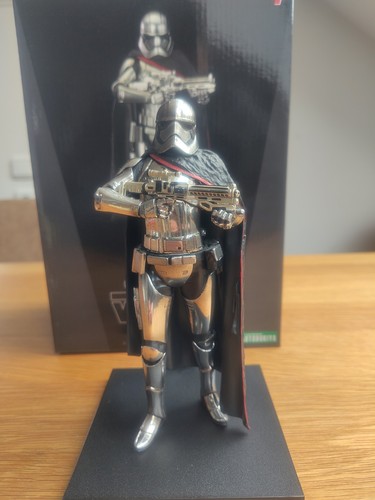 Capitan phasma kotobukiya - capitan,