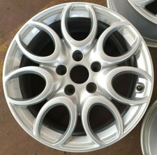 # CERCHIO IN LEGA ORIGINALE GIULIETTA SILVER ARGENTO 7x16" ET 41 COD. 156109846