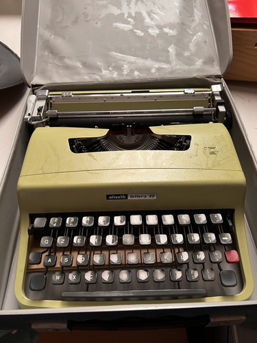 Macchina scrivere olivetti - scrivere,