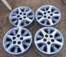 Cerchi in lega Chrysler Voyager R15