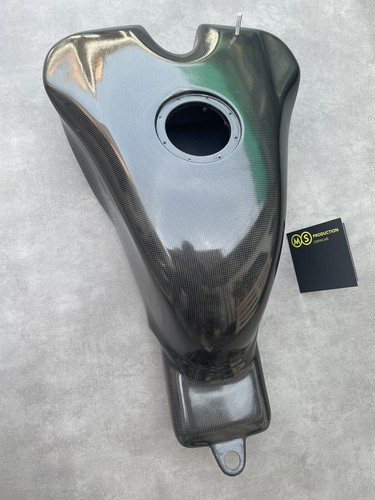 Serbatoio carbonio ducati 749