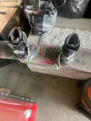 Snowboard very nice with boots - very,