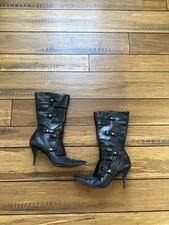 Stivaletto alto a punta nero