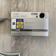 fotocamera digitale Sony DSC-T9 argento 6.1 mp Cyber Shot 3,0x zoom ottico