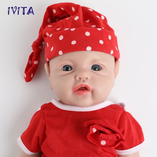 Bambola realistica fatta - , a