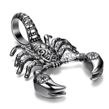 Collana con ciondolo uomo