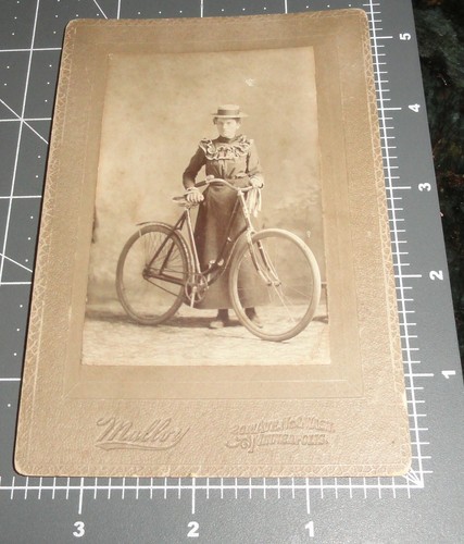 1900 donna bicicletta - donna,