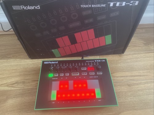 Roland touch bassline - roland, tb-3