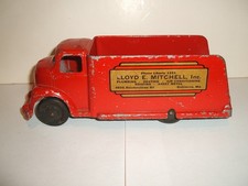 Camion Etichetta Privet