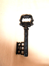 FANTASTICO ANTICO  "BELLISSIMO CAVATAPPI CHIAVE GHISA DA COLLEZIONE"