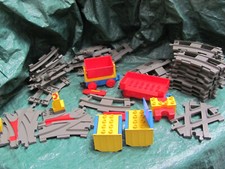 Lego Duplo pezzi ferroviari a