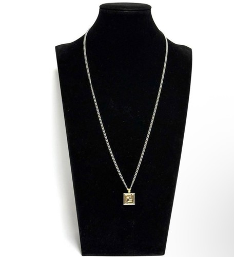 Collana con ciondolo - , in