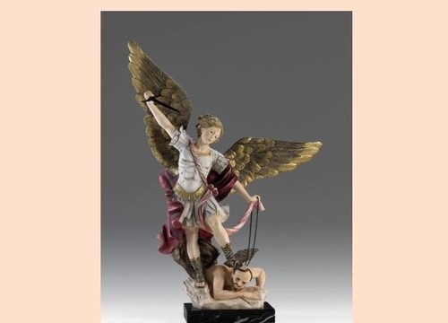 Statua san michele - statua,