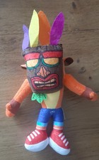 [New] Peluche Crash Bandicoot avec Masque Aku Aku – 25 cm – Plush