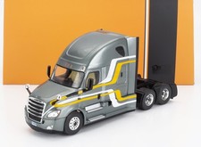 1/43 IXO-MODELS - FREIGHTLINER