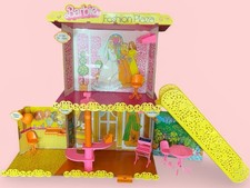 Barbie Fashion Plaza Play Set