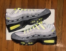 UNDEFEATED X NIKE AIR MAX 95