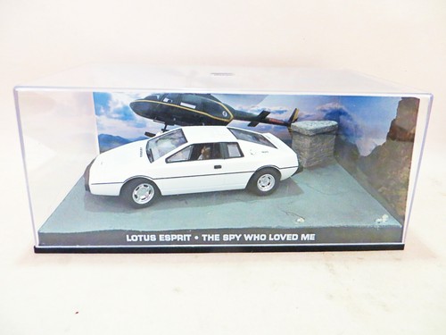 Collezione james bond 007 - james,