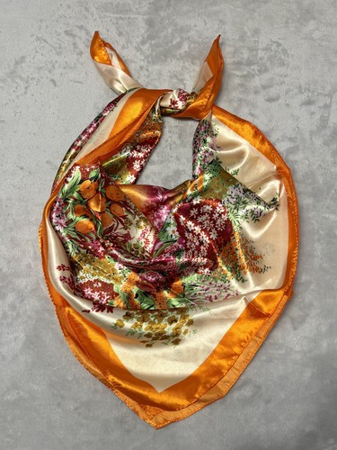 Foulard quadrato satinato - , a