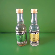 2 mignonettes chartreuse