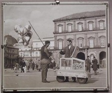 NAPOLI Venditori ambulanti in Piazza Plebiscito da antica foto Alinari anni '50