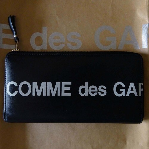 Comme des garcons enorme logo - comme,