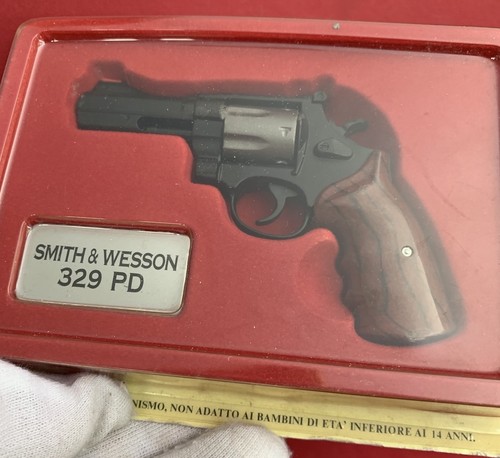 Smith wesson 329pd miniature - &,