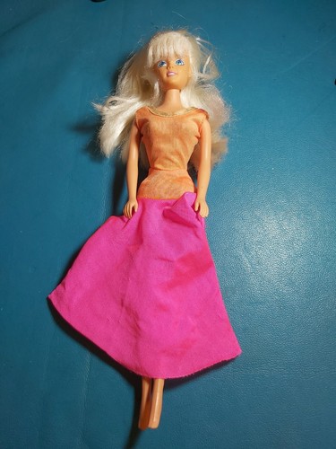 Vecchia barbie bambola - vecchia,
