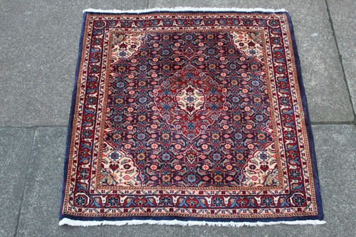 Tappeto piccolo blu lana