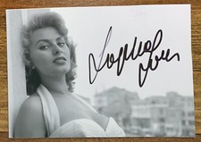 SOPHIA LOREN HOT YOUNG MODEL