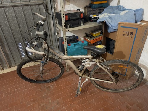 Mountain bike dechatlon - bike,