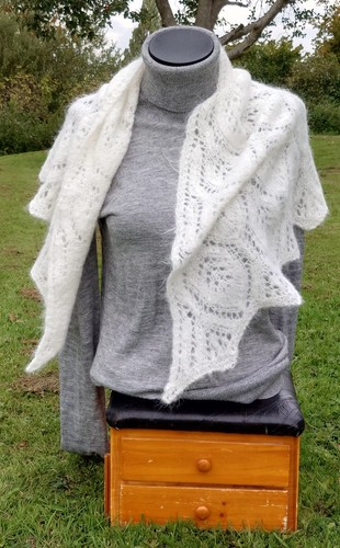 Sciarpa scialle triangolare