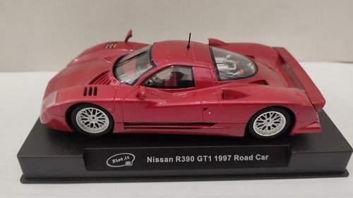 Slot car nissan r390 - car,