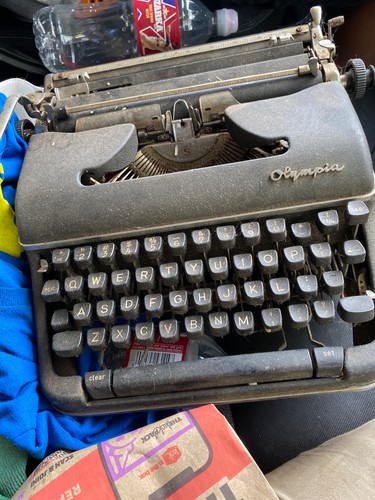 1959 olympia sm4 typewriter - 1959,