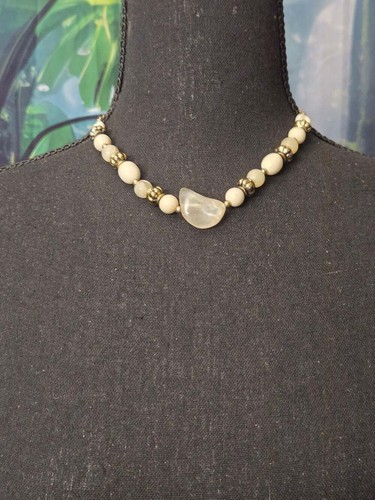 Collana vintage crema lucite - collana,