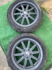 coppia cerchi anteriori Piaggio MP3 Vespa GTs