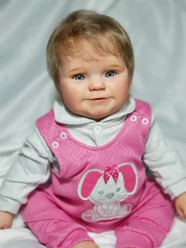 Bambola neonato carina