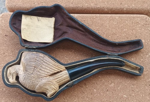 Pipa schiuma mare aquila - di,