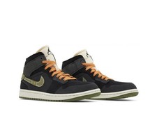 2023Air Jordan 1 Mid SE