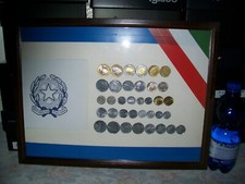# 1 quadro di monete