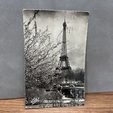 CARTOLINA PICCOLA BIANCO NERO PARIS PARIGI LA TORRE EIFFEL VUE DES JARDINS 